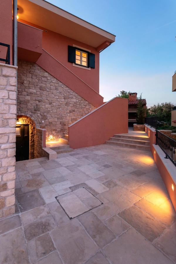 Lovro Luxury Apartment With Jacuzzi And Terrace Sea View Sali Eksteriør billede