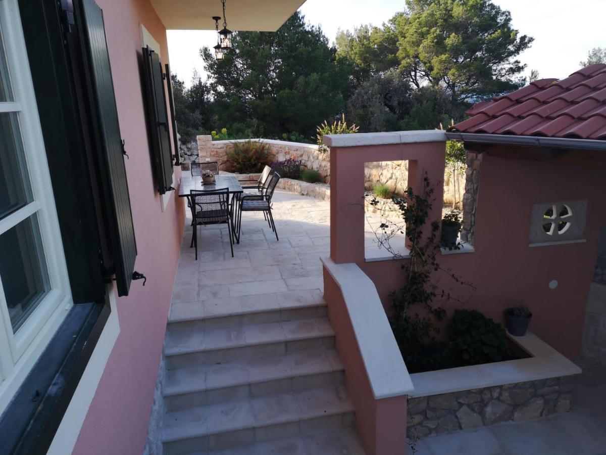 Lovro Luxury Apartment With Jacuzzi And Terrace Sea View Sali Eksteriør billede