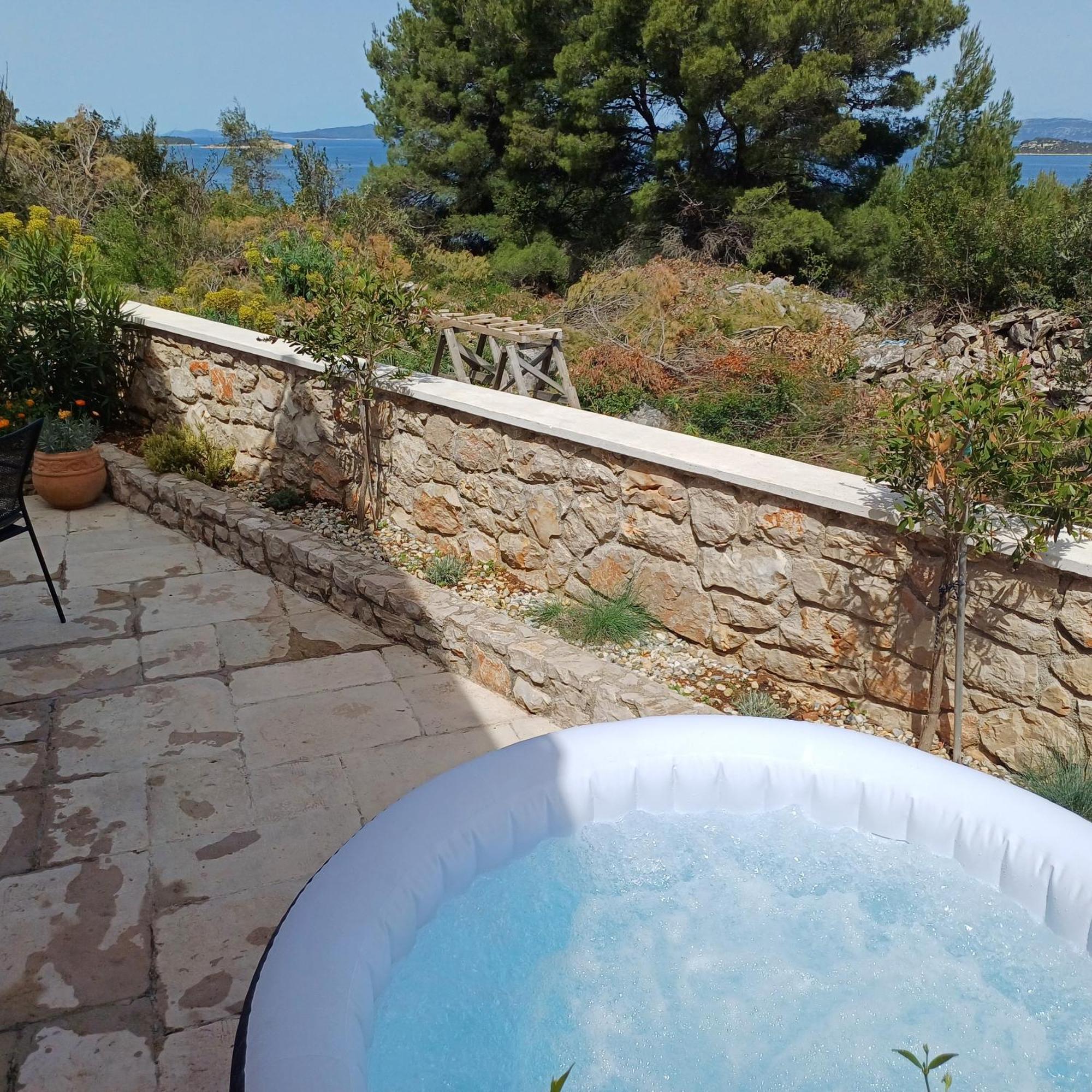 Lovro Luxury Apartment With Jacuzzi And Terrace Sea View Sali Eksteriør billede