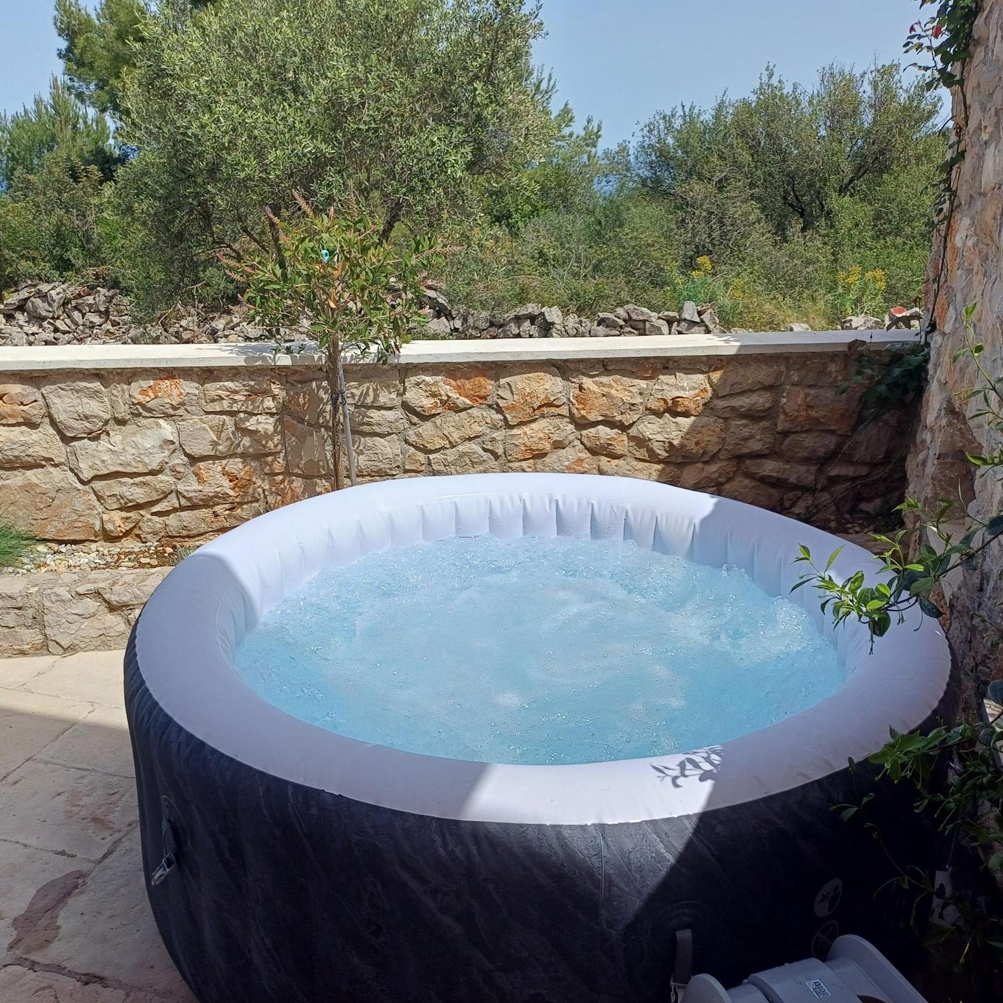 Lovro Luxury Apartment With Jacuzzi And Terrace Sea View Sali Eksteriør billede